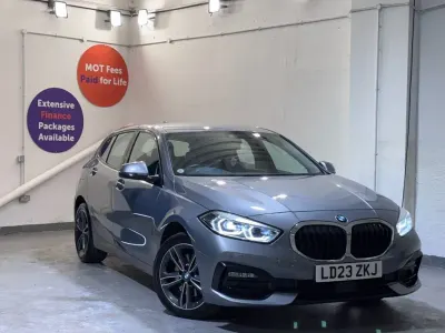 Used BMW 118 Sport Line 136 HP (100 kW) 2023 Grey Hatchback