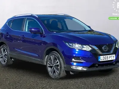 Used Nissan Qashqai N-Connecta 140 HP (102 kW) 2019 Blue SUV