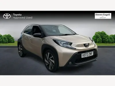 Used Toyota Aygo X 72 HP (52 kW) 2023 Beige SUV