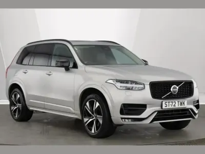 Begagnad Volvo XC90 Plus 235 HK (172 kW) 2022 Silver SUV