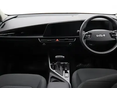 Used Kia Niro 139 HP (102 kW) 2023 Orange SUV