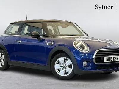Used Mini Cooper Classic 134 HP (98 kW) 2019 Blue Hatchback