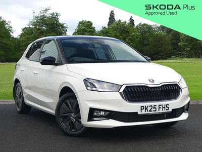 White Used 2025 Skoda Fabia Design Edition Hatchback | £18,295 (Fair price)