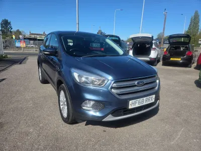 Second-hand Ford Kuga Zetec 120 CP (88 kW) 2018 Albastru SUV