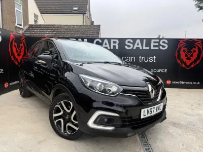 Used Renault Captur Dynamique 90 HP (66 kW) 2017 Black SUV