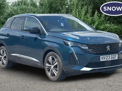 Gebraucht Peugeot 3008 Allure+ 179 PS (131 kW) 2023 Blau SUV