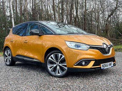 Used Renault Scénic III Dynamique 2016 Yellow/black MPV