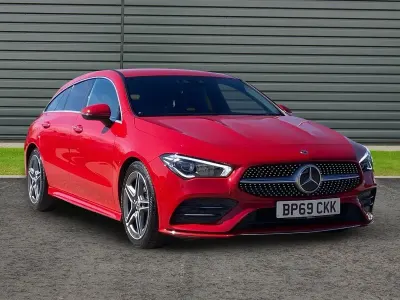 Usado Mercedes CLA200 Shooting Brake AMG Line Premium 2019 Vermelho Carrinha