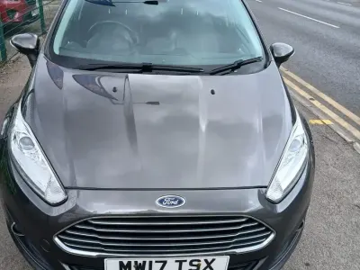 Used Ford Fiesta Titanium 100 HP (73 kW) 2017 Grey Hatchback