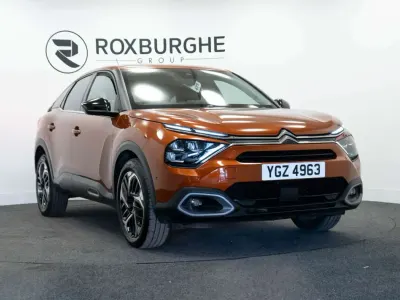 Używany Citroën C4 PureTech 155 KM (114 kW) 2023 Brązowy SUV
