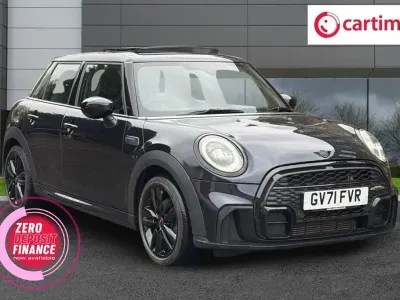 Usado Mini Cooper Hatch 136 HP (100 kW) 2022 Preto Citadino