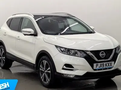 Used Nissan Qashqai N-Connecta 140 HP (102 kW) 2019 White SUV