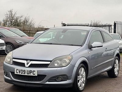 Used Vauxhall Astra Design Edition 115 HP (84 kW) 2009 Silver Hatchback