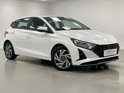 Used Hyundai i20 Advanced 2024 White Hatchback