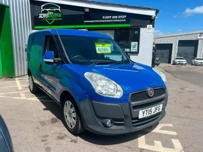 Used Fiat Doblò 90 HP (66 kW) 2015 Multicoloured MPV