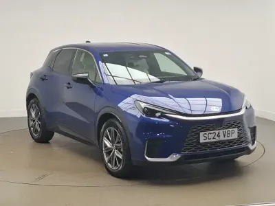 Used Lexus LBX 136 HP (100 kW) 2024 Blue SUV