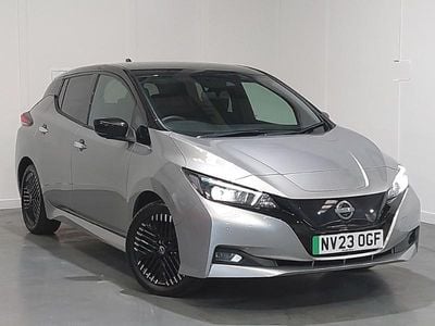 Begagnad Nissan Leaf N-Connecta 110 kW (150 HK) 2023 Silver Halvkombi