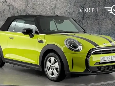 Used Mini Cooper Classic 134 HP (98 kW) 2022 Yellow Hatchback