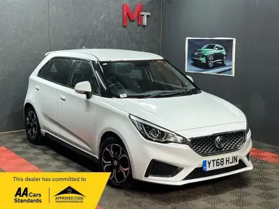 Used MG MG3 Exclusive 106 HP (77 kW) 2018 White Hatchback