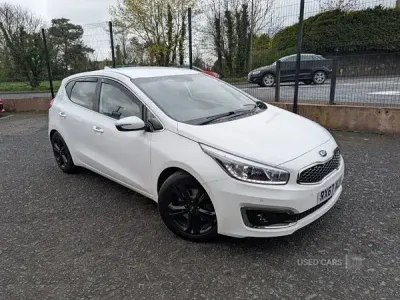 Używany Kia Ceed 134 KM (98 kW) 2017 Biały Hatchback
