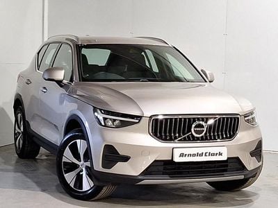 Used Volvo XC40 Core 211 HP (155 kW) 2023 Gold SUV
