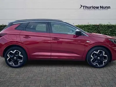 Używany Vauxhall Grandland X Elite 130 KM (95 kW) 2023 Czerwony SUV