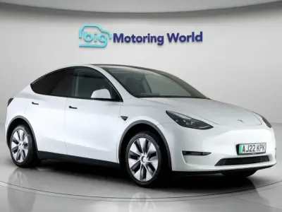 Begagnad Tesla Model Y Long Range AWD 378 kW (514 HK) 2022 Vit SUV