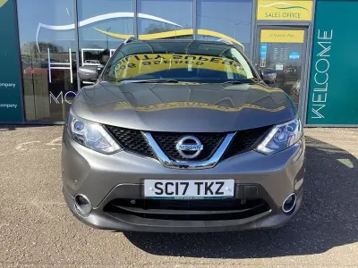 Używany Nissan Qashqai S 115 KM (84 kW) 2017 Szary SUV