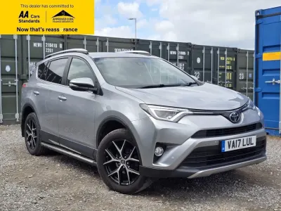 Used Toyota RAV4 151 HP (111 kW) 2017 Silver SUV