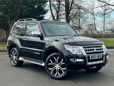 Used Mitsubishi Shogun 197 HP (144 kW) 2015 Black SUV