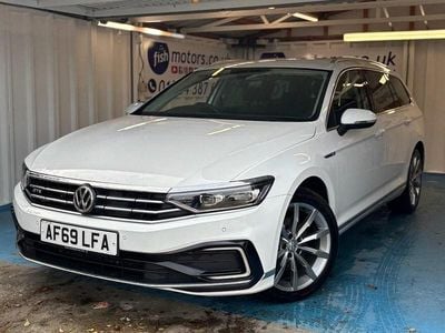 White Used 2019 VW Passat Advance Estate | £13,490 (Good price)