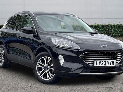 Begagnad Ford Kuga Titanium 150 HK (110 kW) 2023 Svart SUV