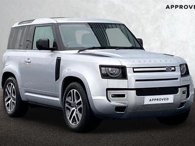 Used Land Rover Defender 400 HP (294 kW) 2023 Hakuba silver Estate