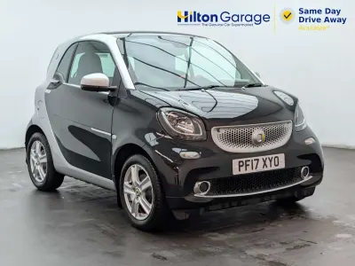 Usado Smart ForTwo Coupé Premium 2017 Prateado Coupé