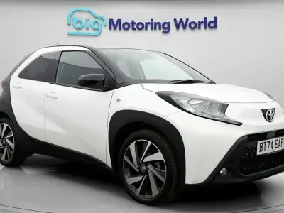Used Toyota Aygo X 72 HP (52 kW) 2024 White SUV