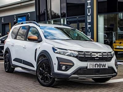 Used Dacia Jogger Extreme 110 HP (80 kW) 2024 White MPV