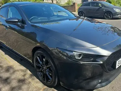 Używany Mazda 3 Edition 186 KM (136 kW) 2022 Szary Hatchback