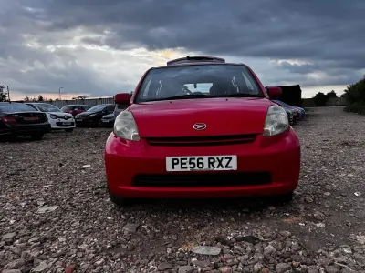 Used Daihatsu Sirion 90 HP (66 kW) 2006 Red Hatchback