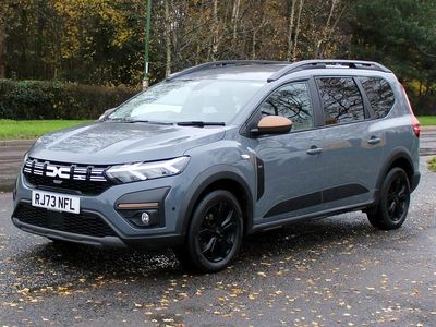 Grey Used 2023 Dacia Jogger Extreme MPV | £14,995 (Fair price)
