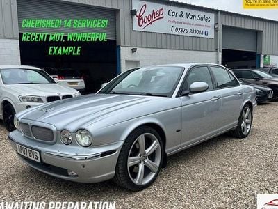 Jaguar XJ