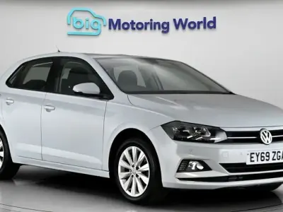 Used VW Polo SEL 116 HP (85 kW) 2019 Silver Hatchback