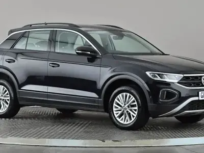 Used VW T-Roc Life 150 HP (110 kW) 2024 Black SUV