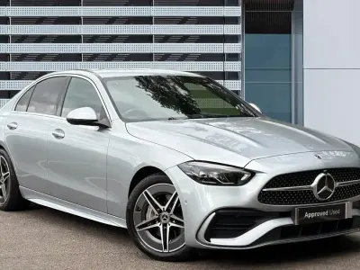 Usado Mercedes C200 AMG line 204 HP (150 kW) 2025 Sedan