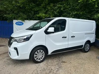 Used Nissan Primastar Acenta 110 HP (80 kW) 2023 White MPV