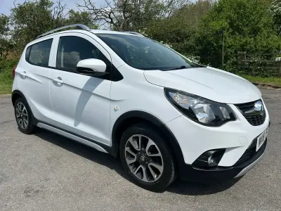 Used Vauxhall Viva Rocks 75 HP (55 kW) 2018 White Hatchback