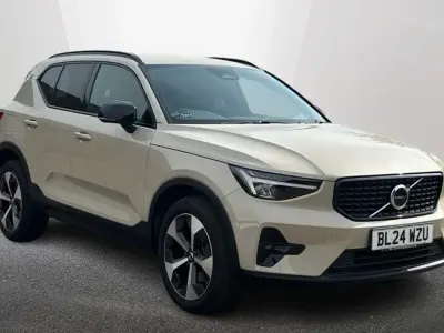 Used Volvo XC40 Plus 161 HP (118 kW) 2025 SUV