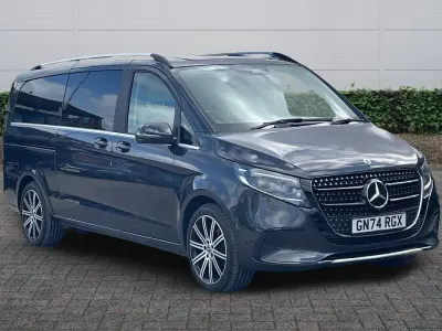 Usado Mercedes V300 Premium 2024 Cinzento Monovolume