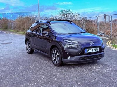Used Citroën C4 Cactus Flair 2016 Black Hatchback