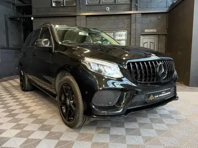 Käytetty Mercedes GLE250 AMG line 2016 Musta Farmari