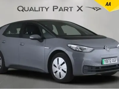 Begagnad VW ID.3 Pro 106 kW (145 HK) 2023 Grå Halvkombi